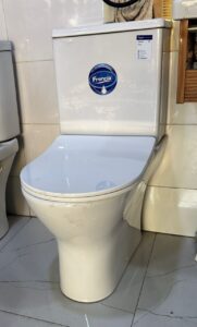 Slim tank W/C Couple